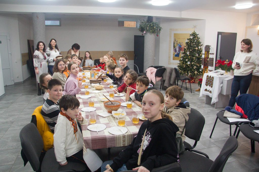 У парафії св. Анни УГКЦ міста Вишневе провели зустріч «Різдвяні традиції»