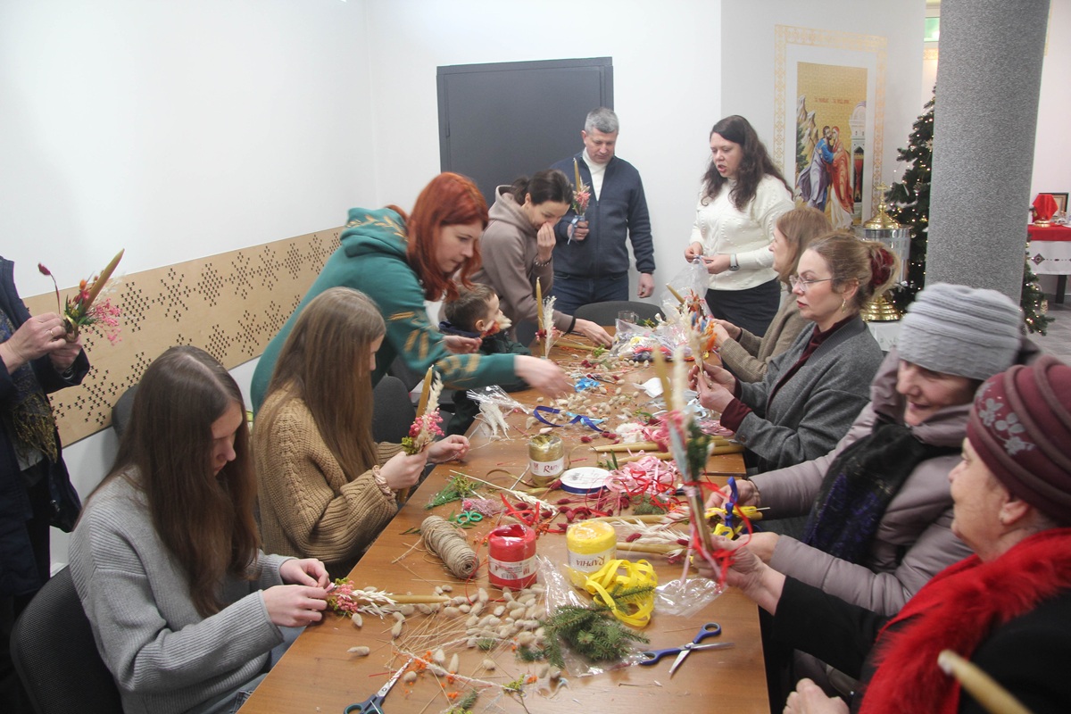 майстер-клас із прикрашання Стрітенської свічки